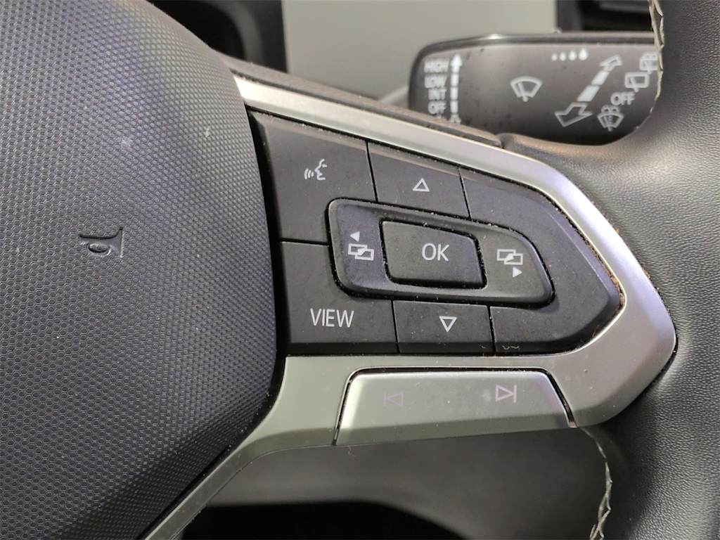 Thumbnail: 2022 Volkswagen Atlas - 31