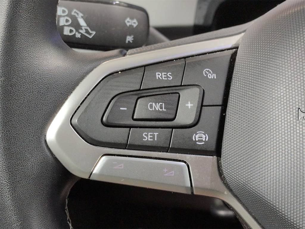 Thumbnail: 2022 Volkswagen Atlas - 30