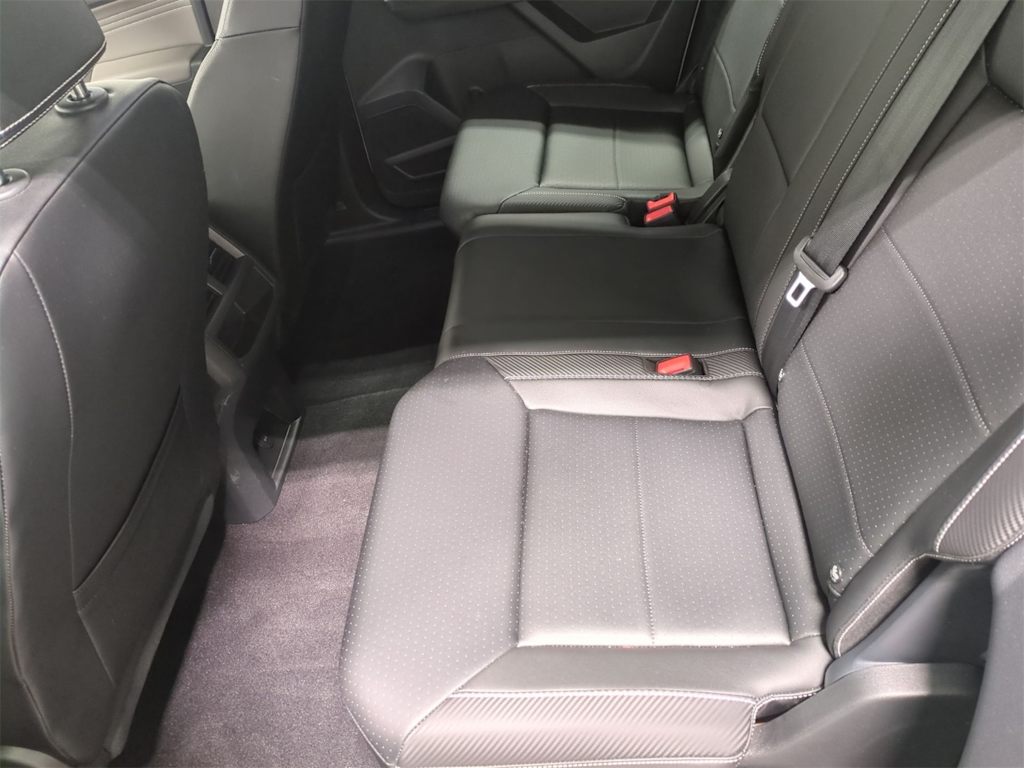 2022 Volkswagen Atlas SE 28