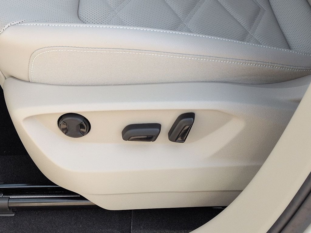 Thumbnail: 2026 Volkswagen Atlas - 34