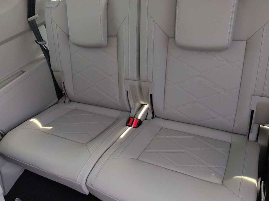 Thumbnail: 2026 Volkswagen Atlas - 44