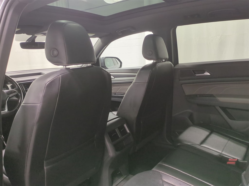 Thumbnail: 2021 Volkswagen Atlas - 13