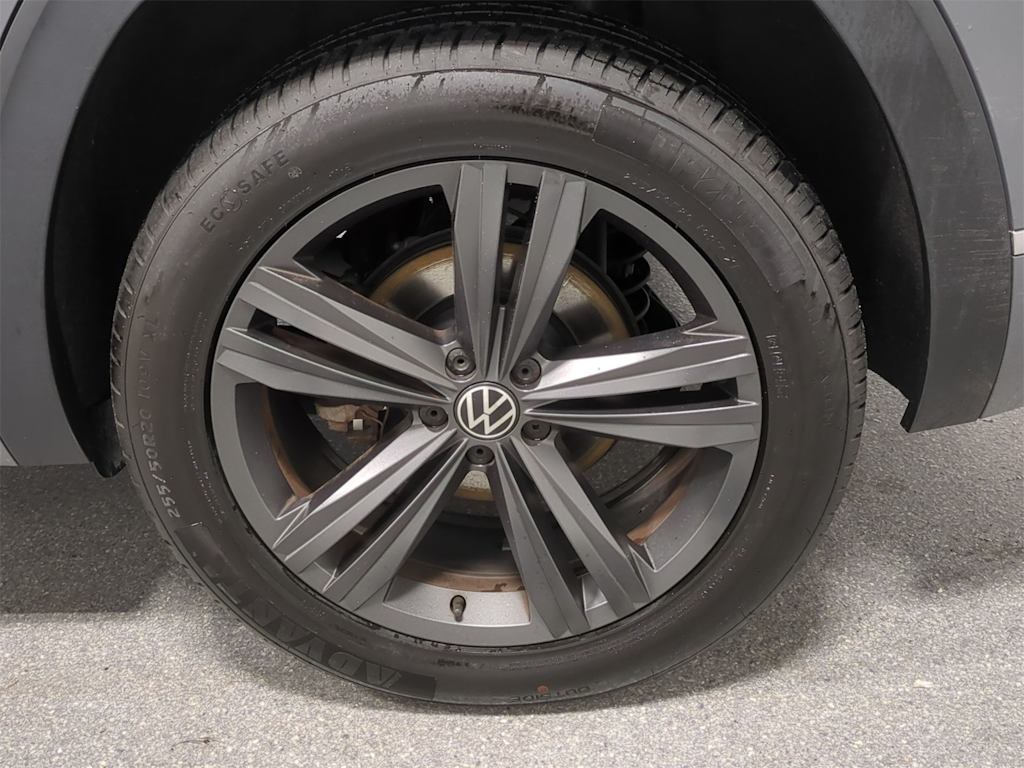 Thumbnail: 2021 Volkswagen Atlas - 8