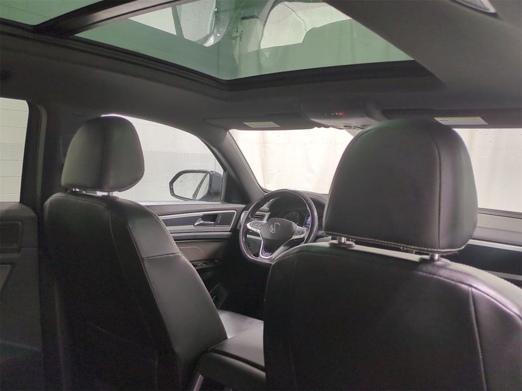Thumbnail: 2021 Volkswagen Atlas - 31