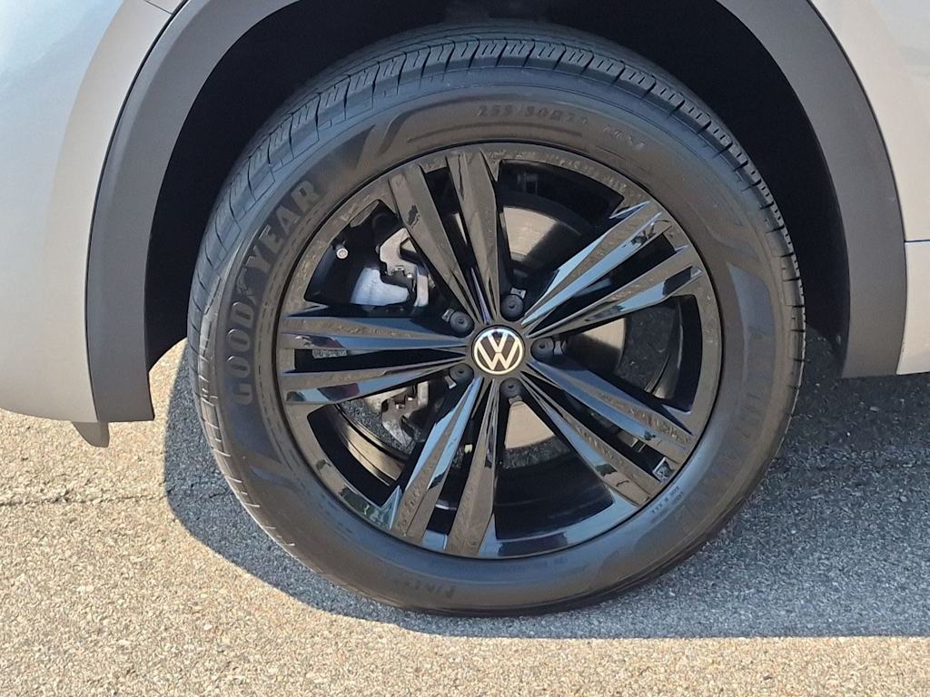 Thumbnail: 2023 Volkswagen Atlas - 8
