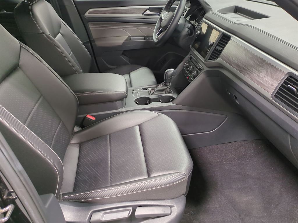 Thumbnail: 2021 Volkswagen Atlas - 26