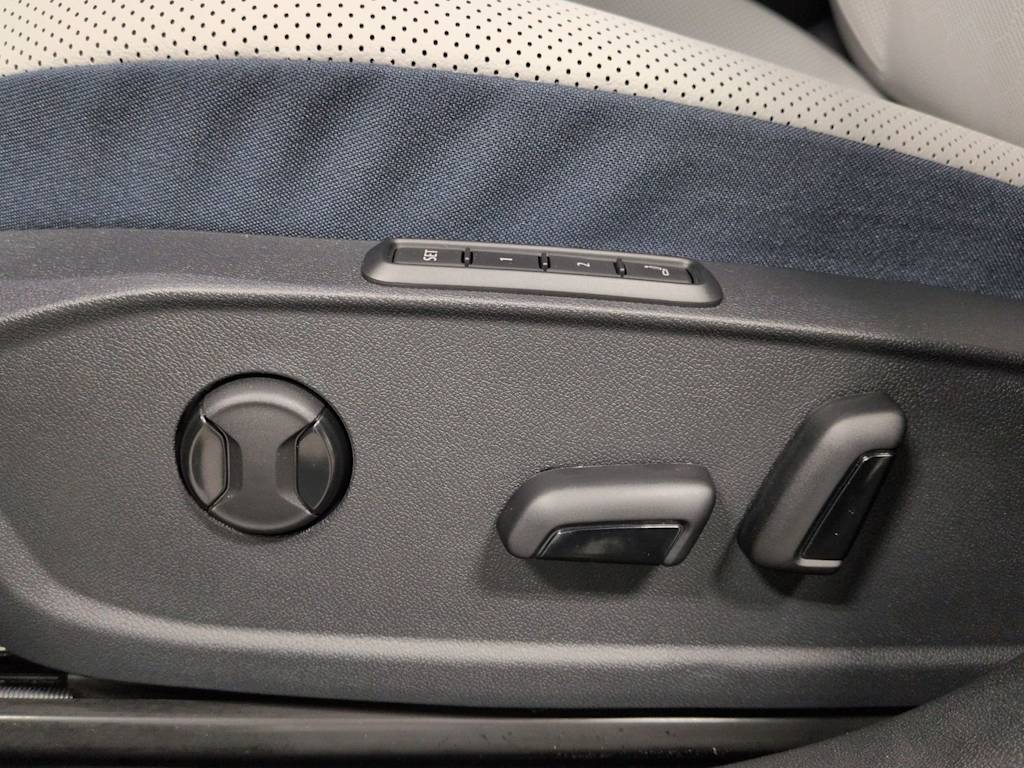 Thumbnail: 2025 Volkswagen ID.4 - 25