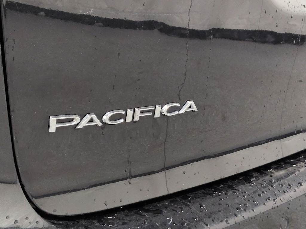 Thumbnail: 2019 Chrysler Pacifica - 7