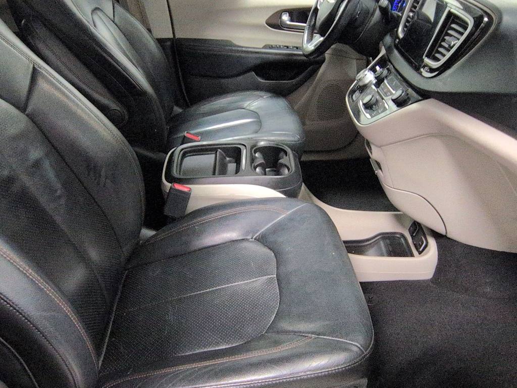 Thumbnail: 2019 Chrysler Pacifica - 29