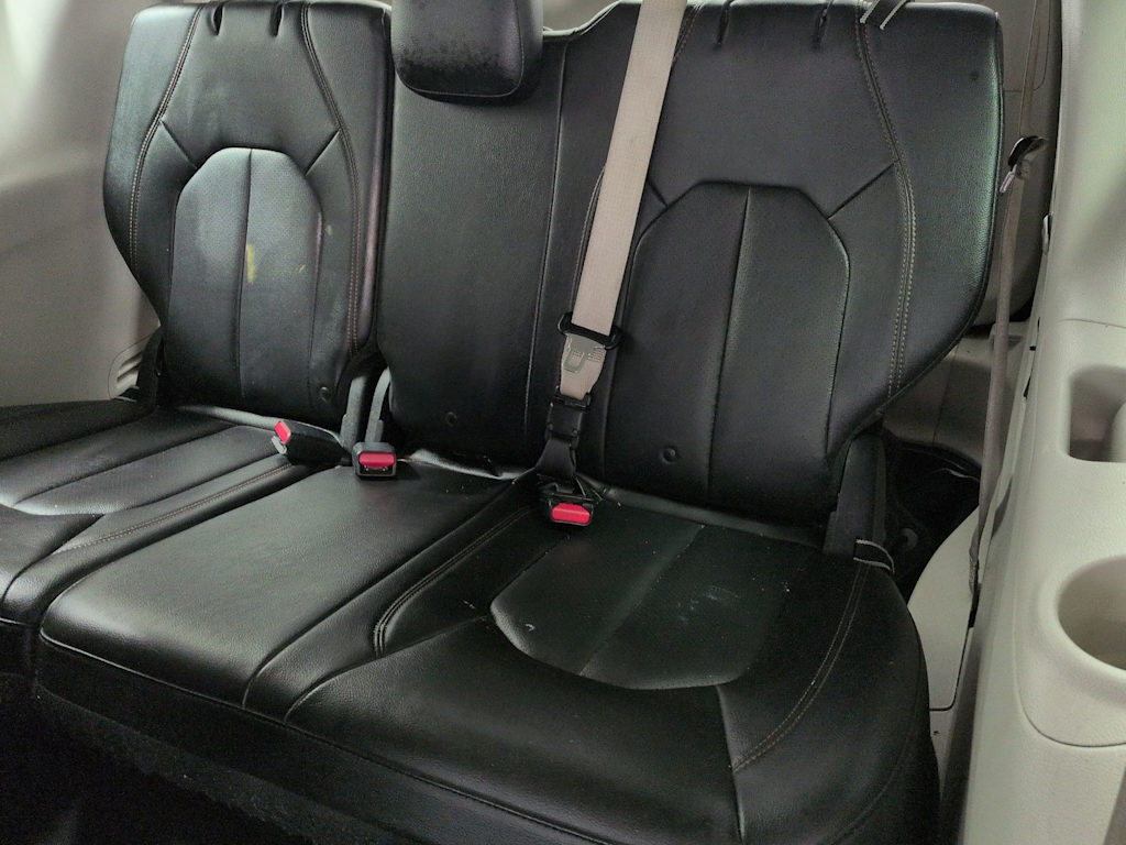 Thumbnail: 2019 Chrysler Pacifica - 36