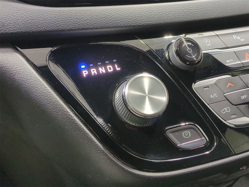 Thumbnail: 2019 Chrysler Pacifica - 34