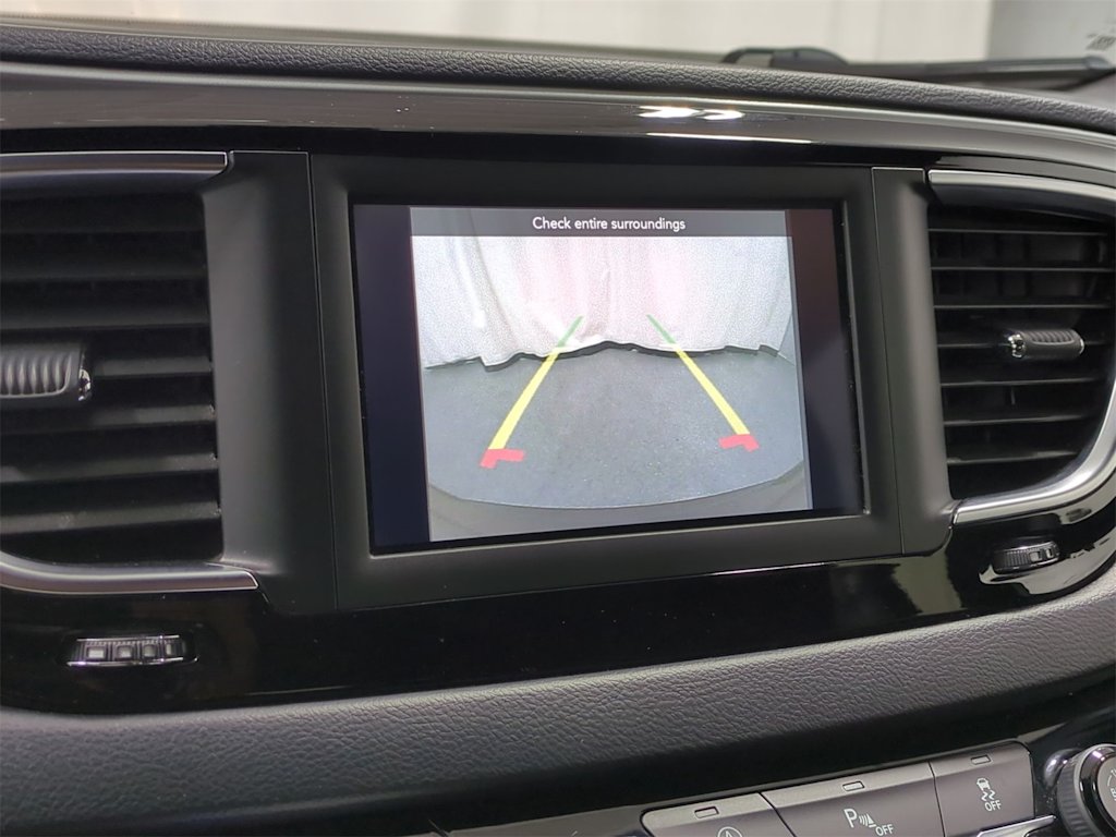 Thumbnail: 2019 Chrysler Pacifica - 32