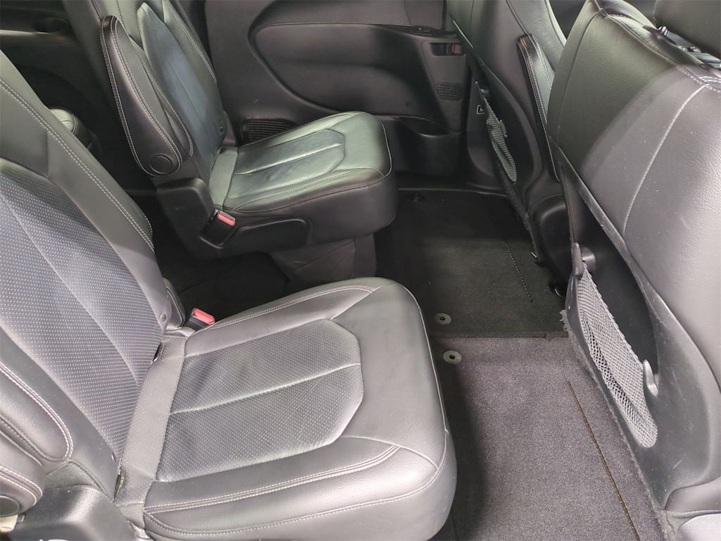 Thumbnail: 2019 Chrysler Pacifica - 27