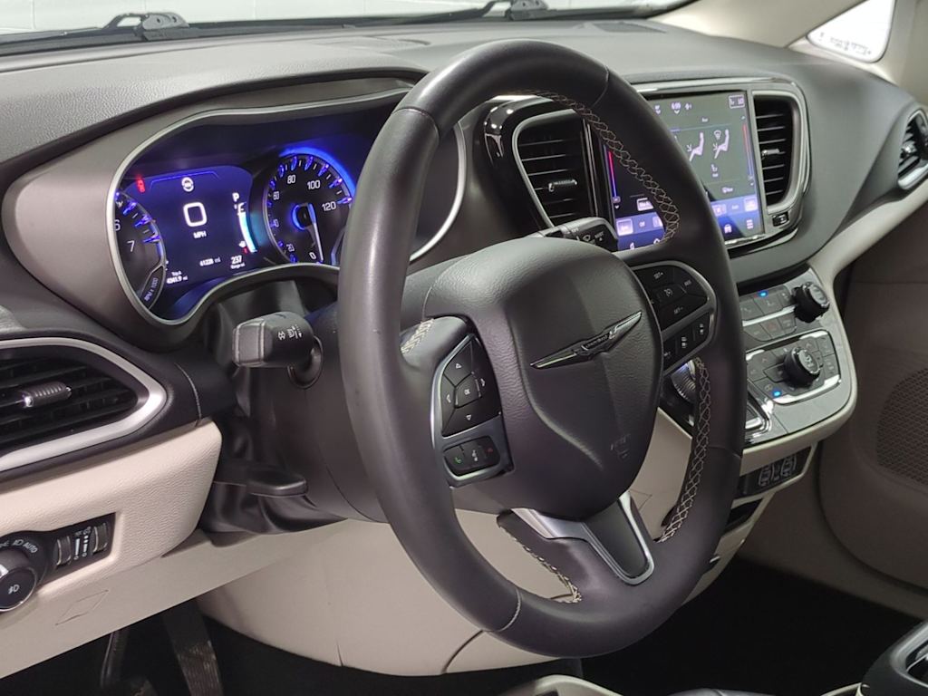 Thumbnail: 2024 Chrysler Pacifica - 2
