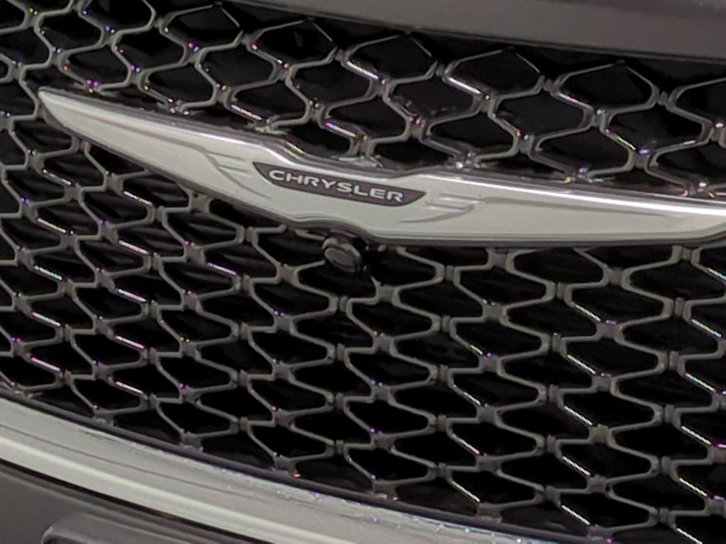 Thumbnail: 2024 Chrysler Pacifica - 24