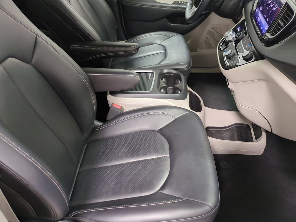 Thumbnail: 2024 Chrysler Pacifica - 28