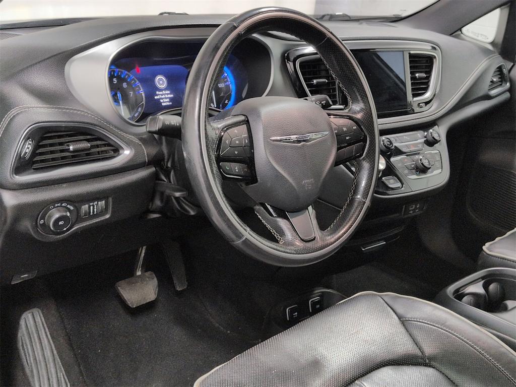 Thumbnail: 2020 Chrysler Pacifica - 2