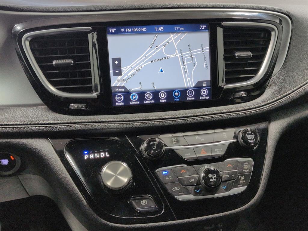 Thumbnail: 2020 Chrysler Pacifica - 33