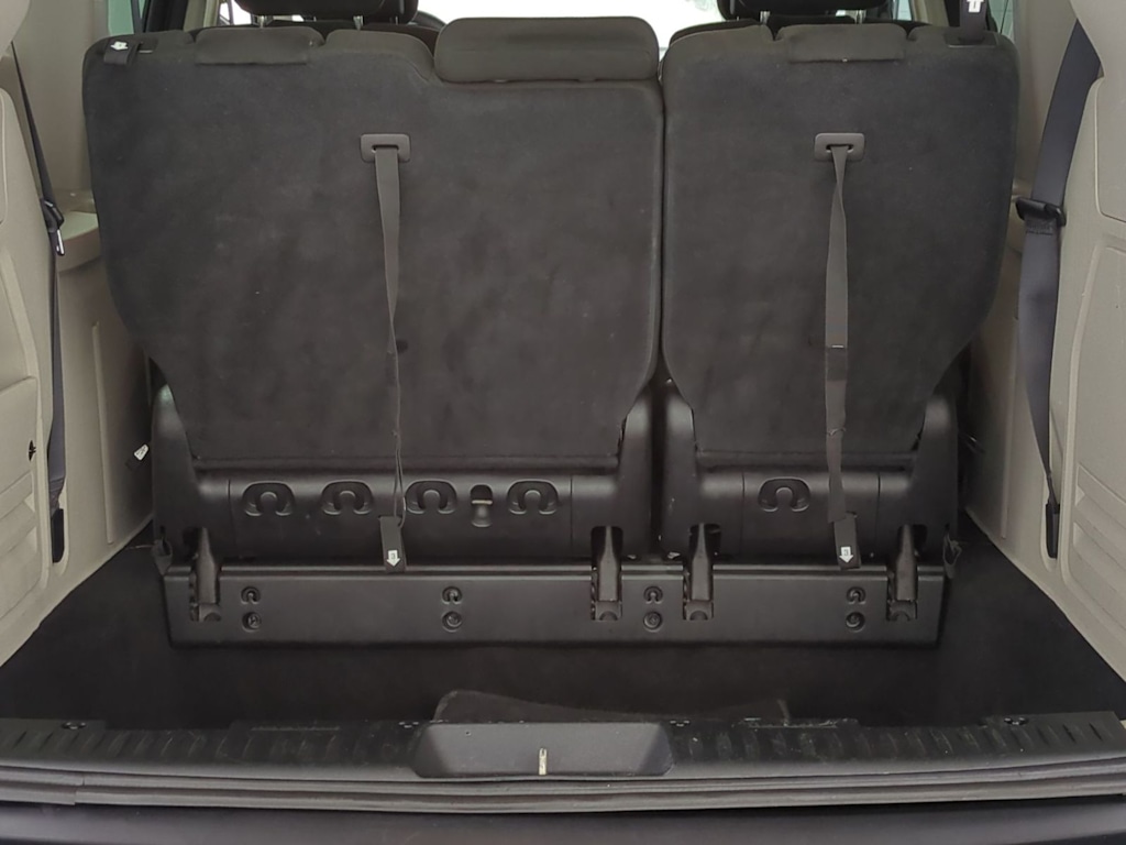 Thumbnail: 2016 Dodge Grand Caravan - 31