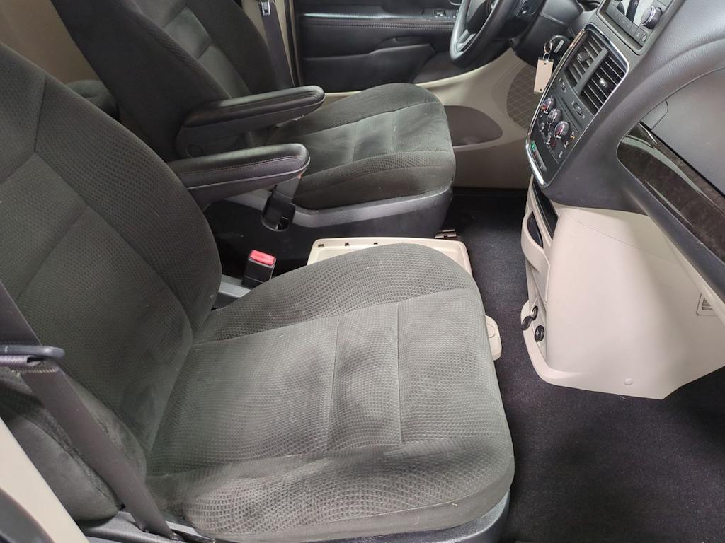 Thumbnail: 2016 Dodge Grand Caravan - 27