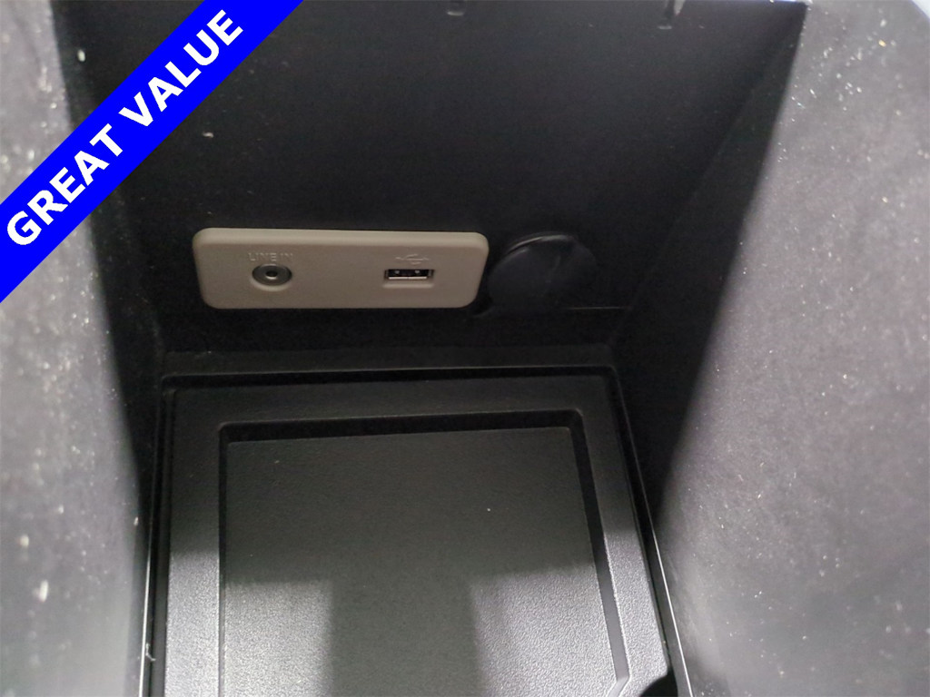 Thumbnail: 2010 Ford Edge - 34