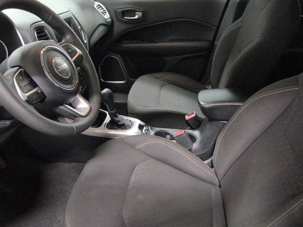 Thumbnail: 2020 Jeep Compass - 11