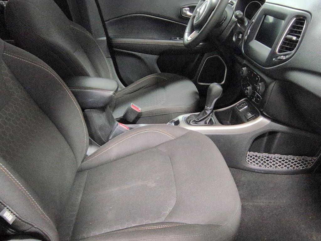 Thumbnail: 2020 Jeep Compass - 12