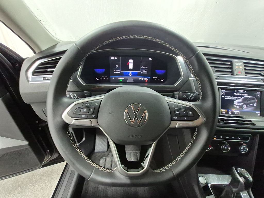 Thumbnail: 2022 Volkswagen Tiguan - 14