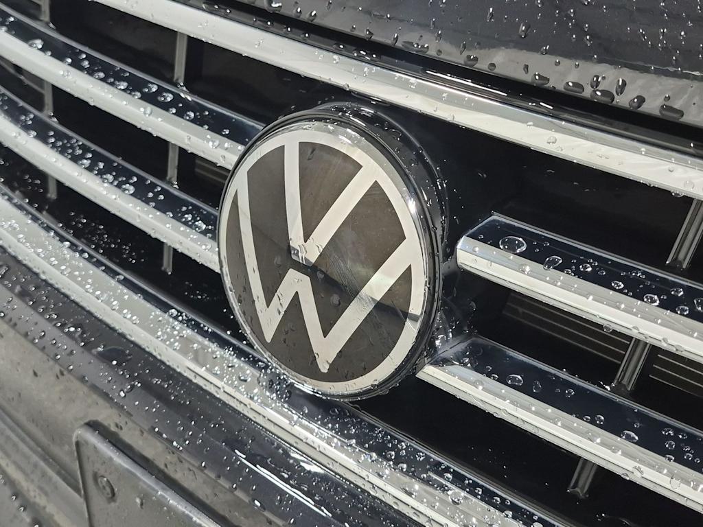Thumbnail: 2022 Volkswagen Tiguan - 7