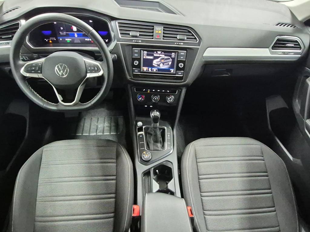 Thumbnail: 2022 Volkswagen Tiguan - 10