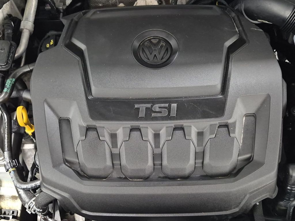 Thumbnail: 2021 Volkswagen Tiguan - 9