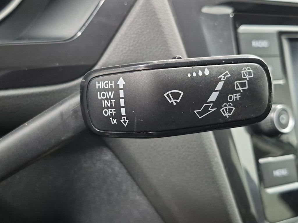 Thumbnail: 2021 Volkswagen Tiguan - 31