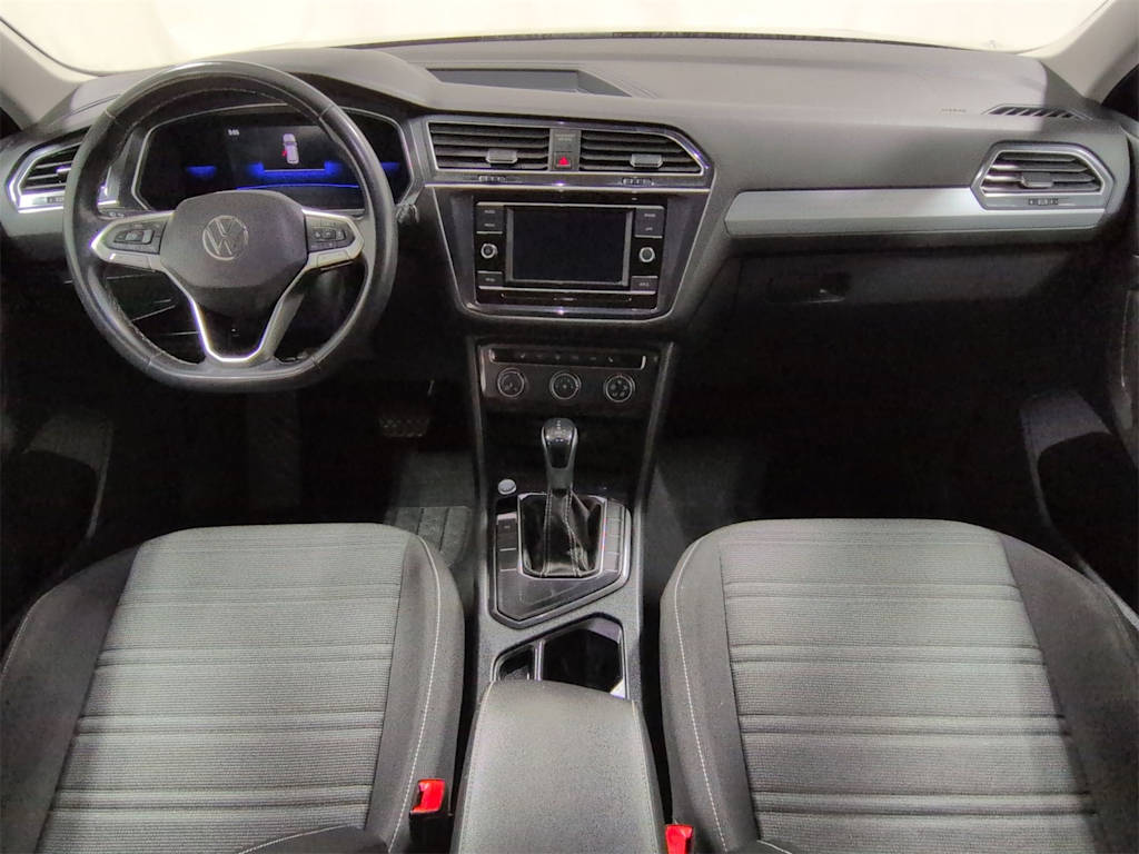 Thumbnail: 2022 Volkswagen Tiguan - 10