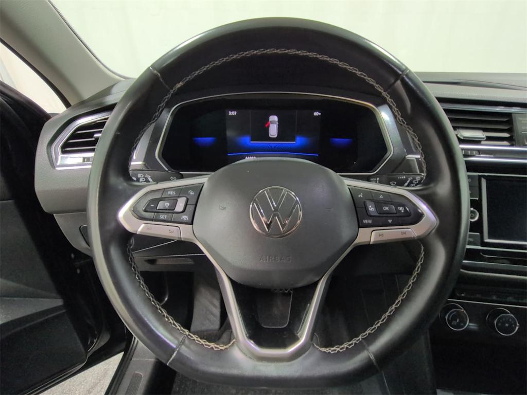 Thumbnail: 2022 Volkswagen Tiguan - 14