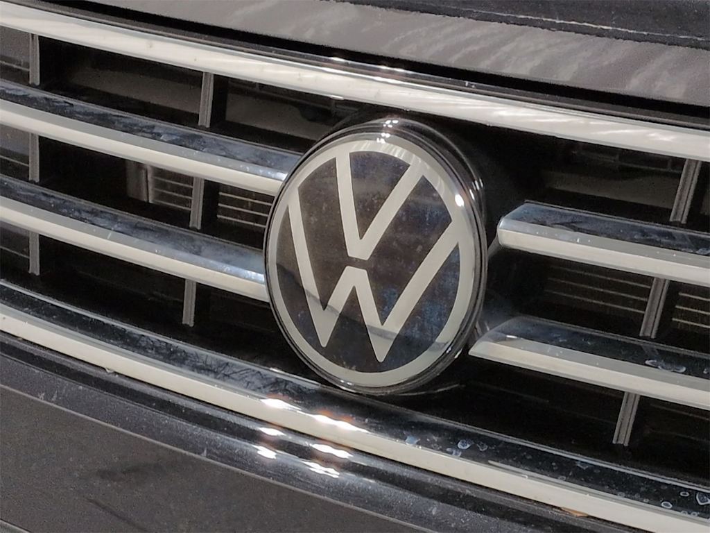 Thumbnail: 2022 Volkswagen Tiguan - 7