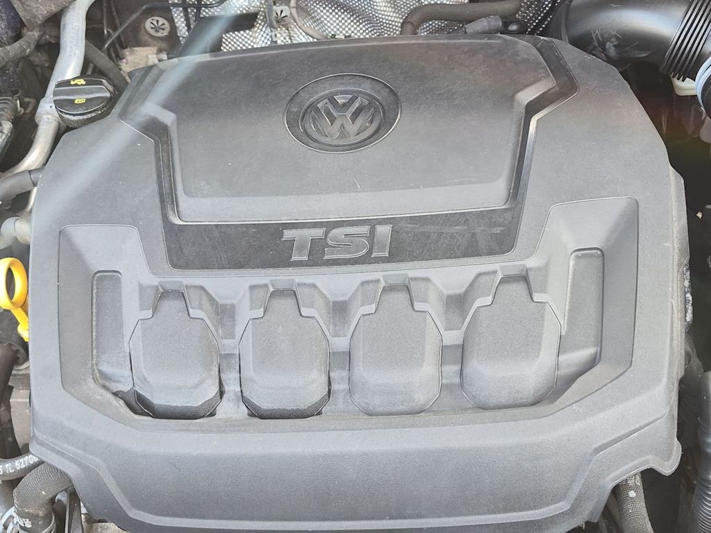 Thumbnail: 2022 Volkswagen Tiguan - 9