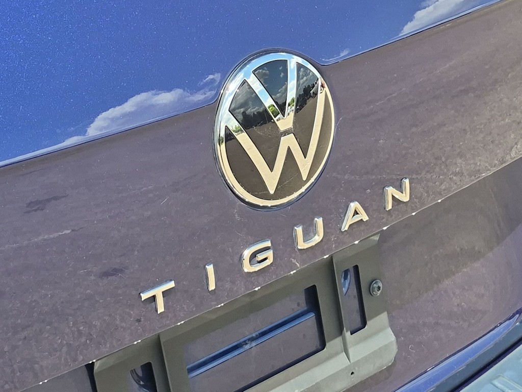 Thumbnail: 2022 Volkswagen Tiguan - 7