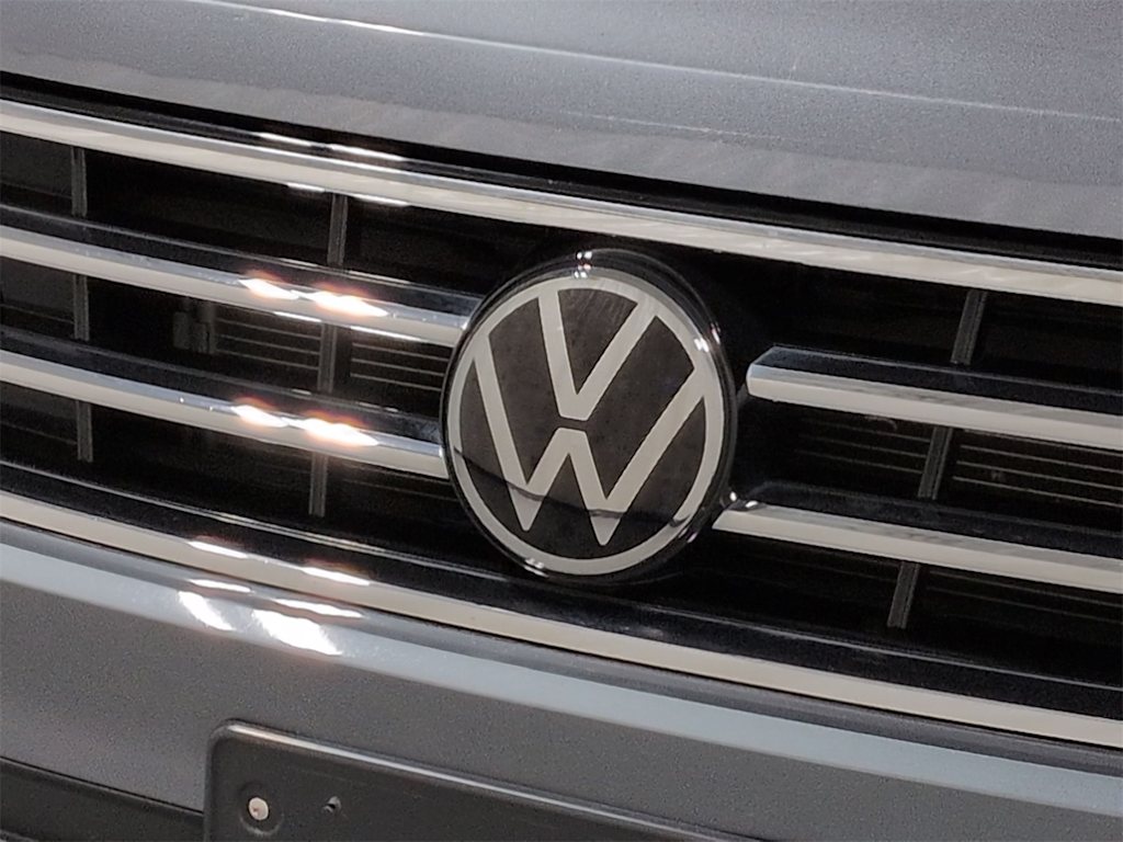 Thumbnail: 2022 Volkswagen Tiguan - 7