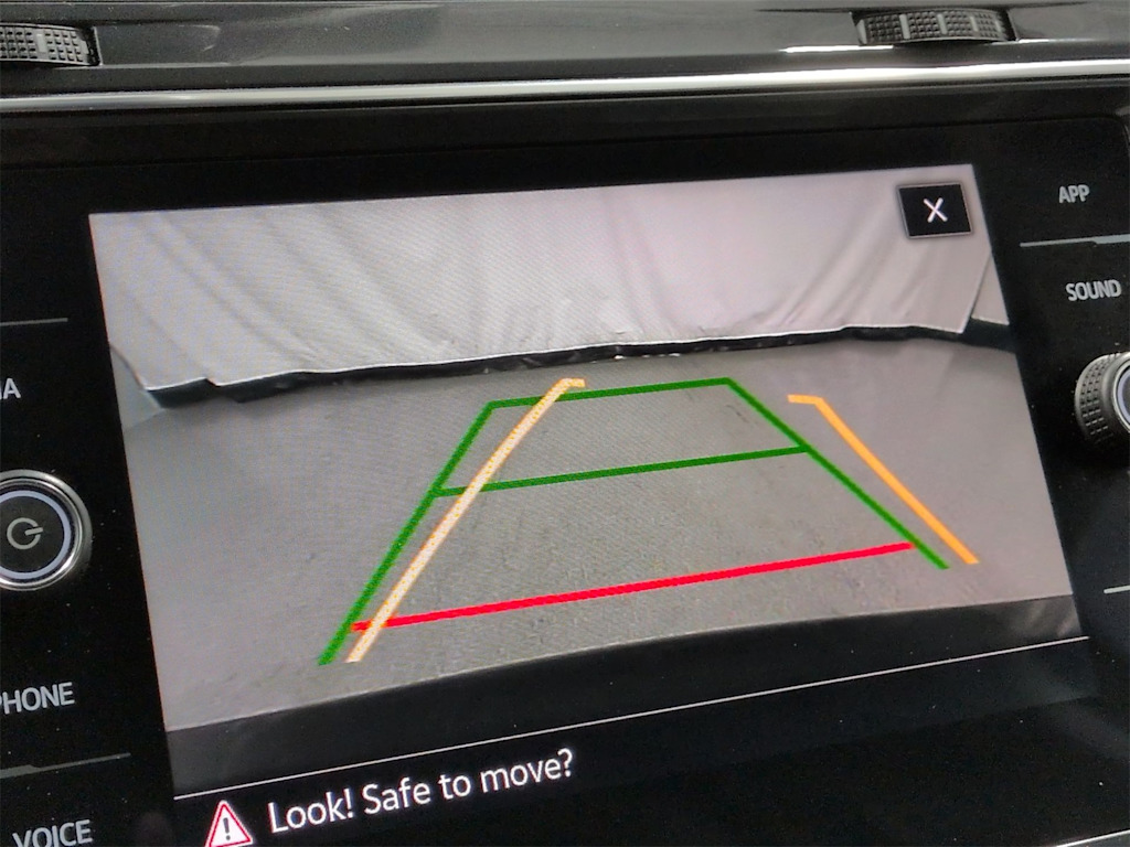Thumbnail: 2023 Volkswagen Tiguan - 11