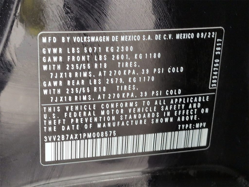 Thumbnail: 2023 Volkswagen Tiguan - 16