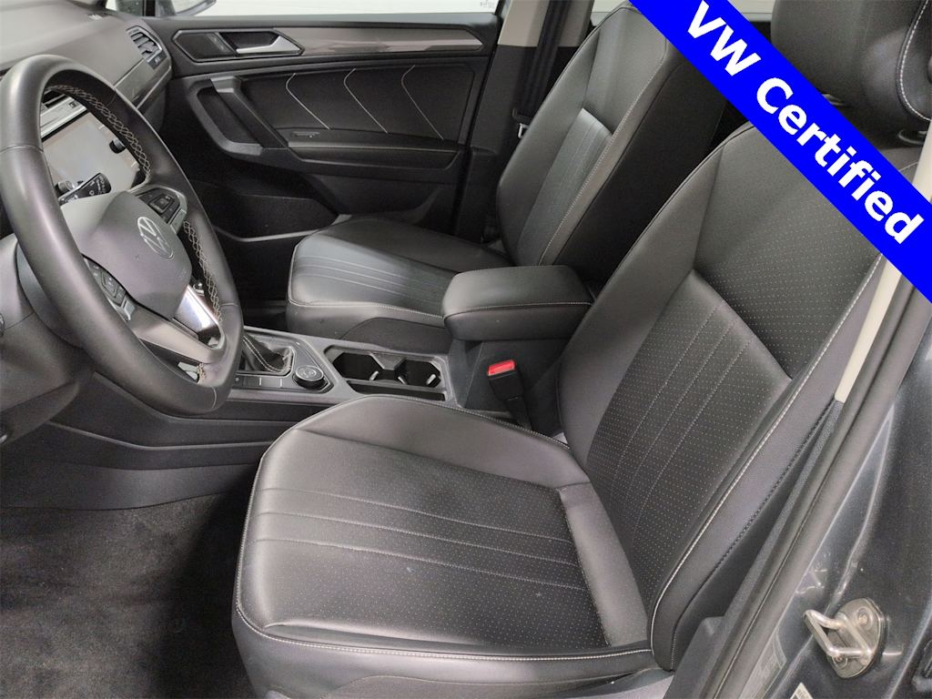 Thumbnail: 2023 Volkswagen Tiguan - 11