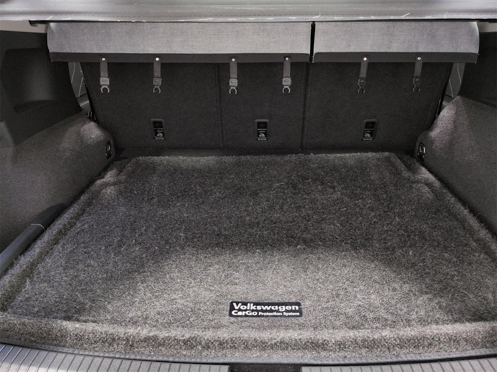 Thumbnail: 2022 Volkswagen Tiguan - 18