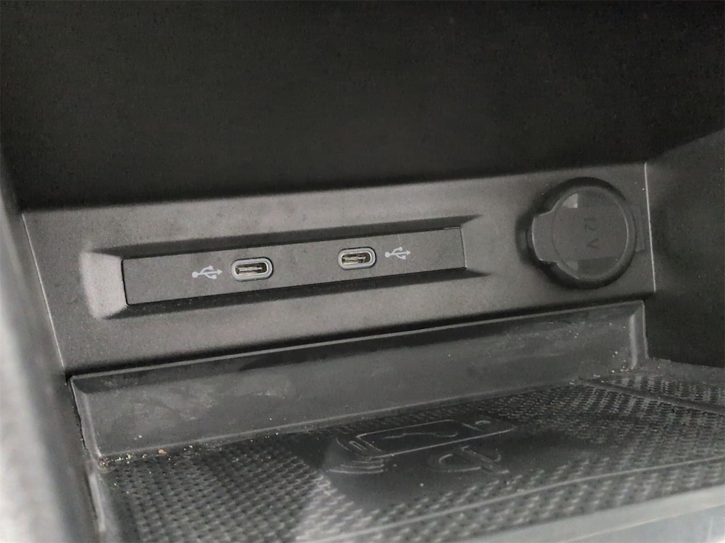 Thumbnail: 2022 Volkswagen Tiguan - 37