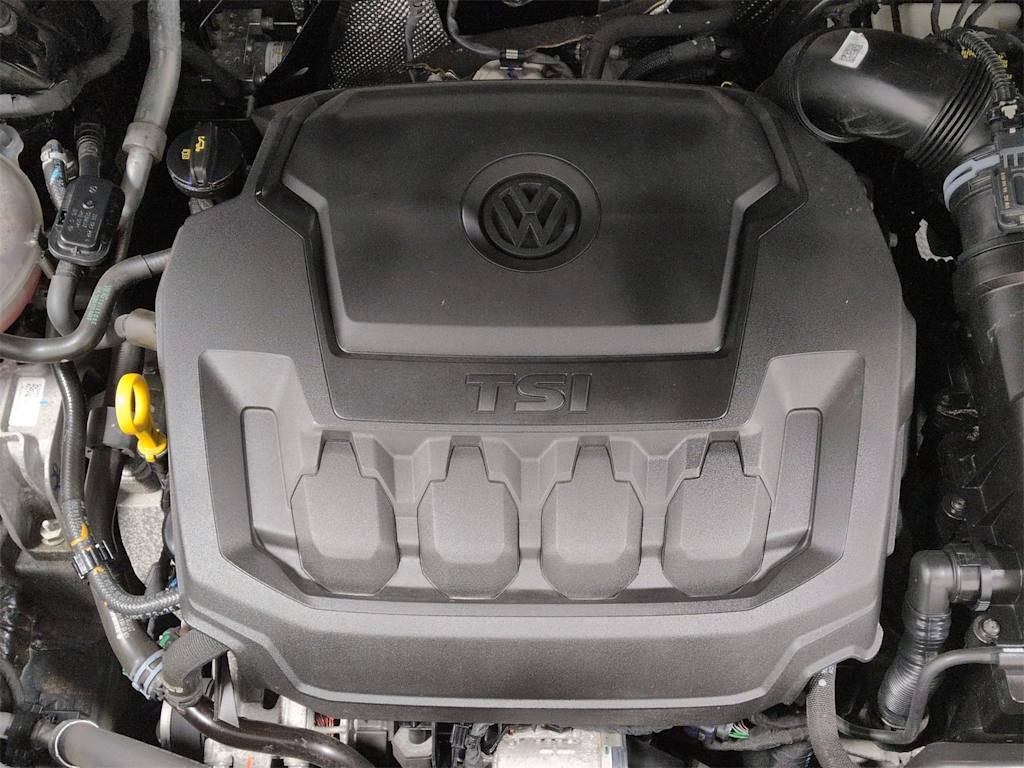 Thumbnail: 2022 Volkswagen Tiguan - 9