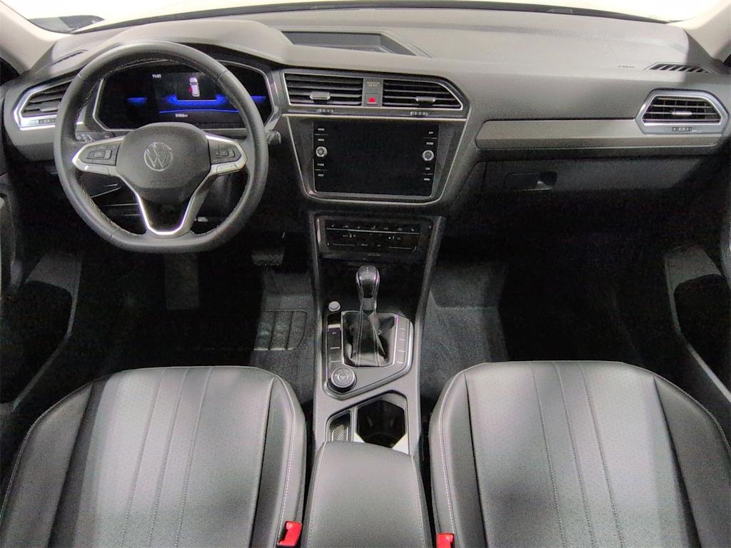 Thumbnail: 2022 Volkswagen Tiguan - 10