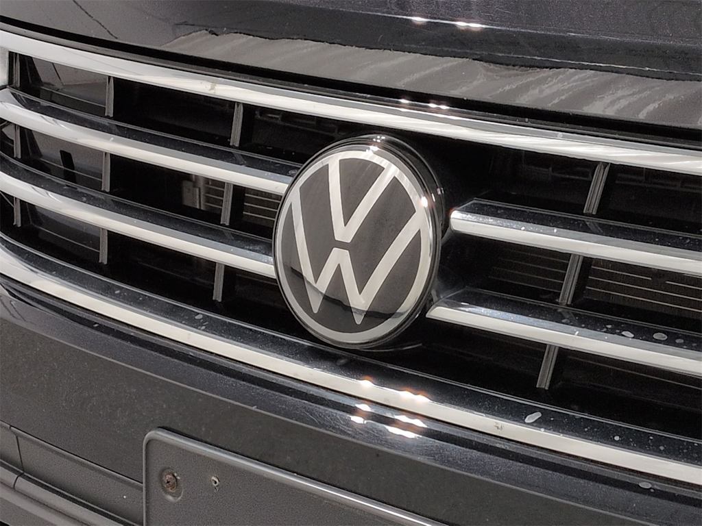 Thumbnail: 2022 Volkswagen Tiguan - 7