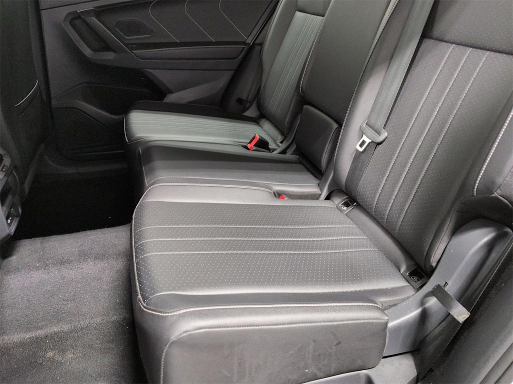 Thumbnail: 2024 Volkswagen Tiguan - 28