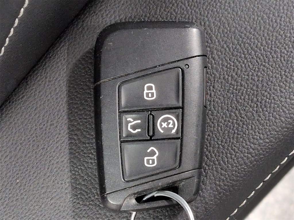 Thumbnail: 2024 Volkswagen Tiguan - 19