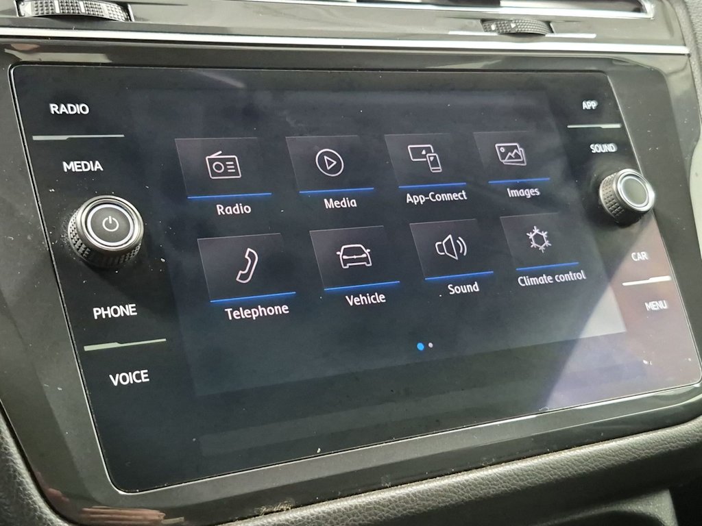 Thumbnail: 2019 Volkswagen Tiguan - 14