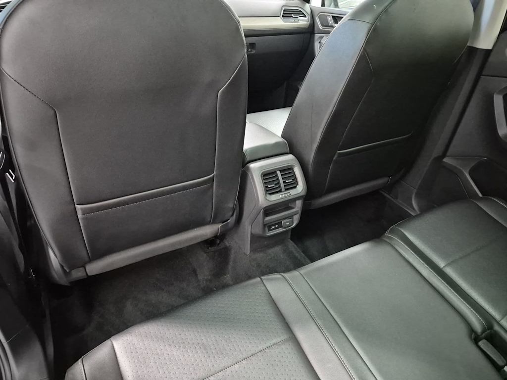 Thumbnail: 2019 Volkswagen Tiguan - 12